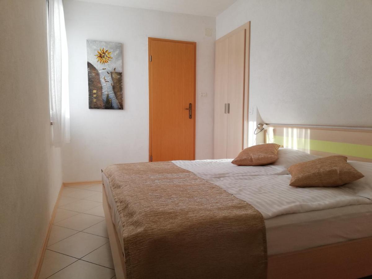 Apartments With A Parking Space Rabac, Labin - 13151 Ngoại thất bức ảnh
